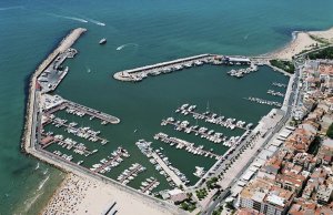 10 x 3.75 Metro Amarração Cambrils Porto de Recreio Para Venda