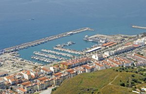 10 x 3.5 Metro Amarração Puerto Caleta de Velez Porto de Recreio Para Venda