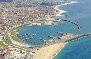 10 x 3.7 Metro Amarração Porto de Recreio da Póvoa de Varzim Para Venda