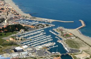 10 x 4 Metro Amarração Port de Saint Cyprien Para Venda