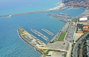 50 x 10 Metro Amarração Porto di Imperia Porto de Recreio