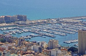 50 x 12 Metro Amarração Porto de Recreio Alicante Para Venda