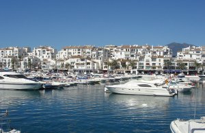 60 x 9 Metro Amarração Puerto Banus Porto de Recreio Para Venda