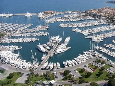 Club Nautico Punta Umbria Marina - Amarrações