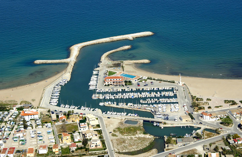 Club Náutico Oliva Marina - Amarrações