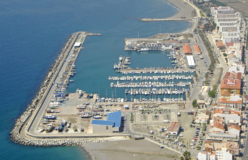 Puerto Caleta de Vélez Marina - Amarrações