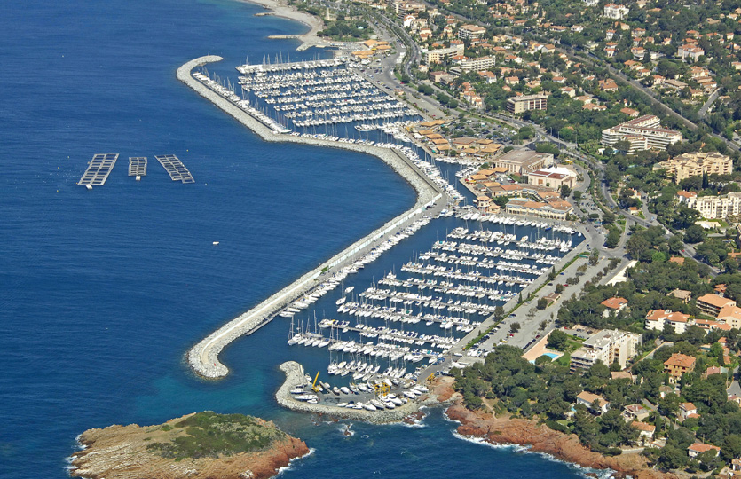 Port of Santa Lucia St Raphael - Amarrações