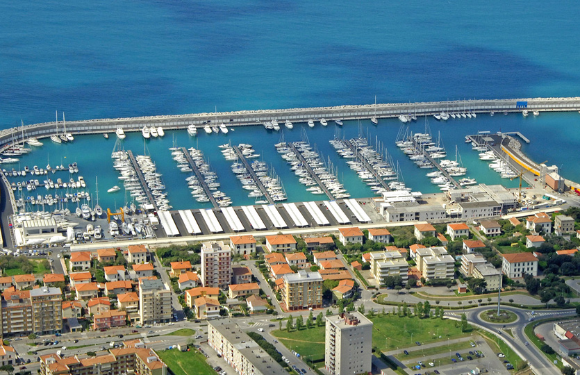 Marina Cala de' Medici - Amarrações